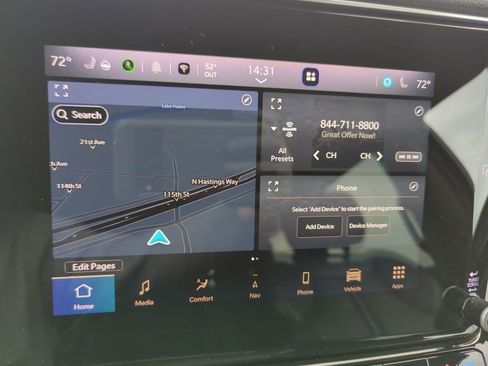 Used 2024 Jeep Wagoneer L Series III w/ Flexible Seating Group image 16