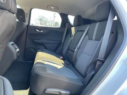 Used 2024 Chevrolet Blazer LT image 36