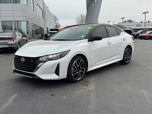 Certified 2025 Nissan Sentra SR image 7