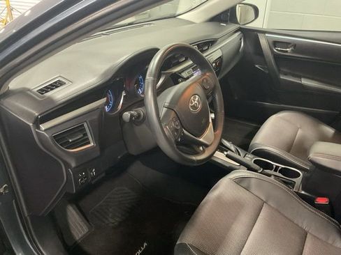 Used 2015 Toyota Corolla S image 9