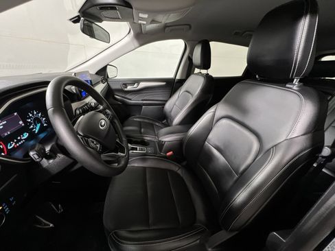 Used 2022 Ford Escape SEL image 13