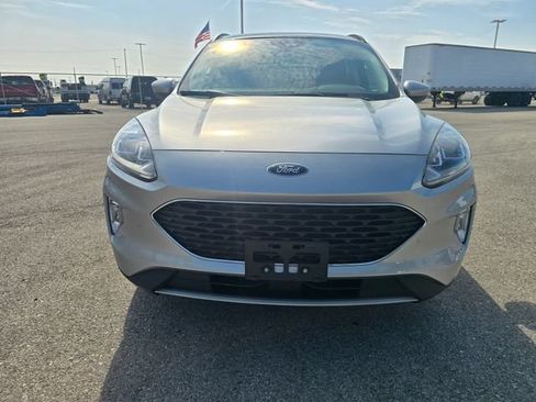 Used 2022 Ford Escape SEL w/ Technology Package FWD image 8