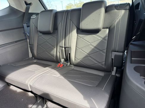 New 2026 Volkswagen Atlas SE FWD image 14