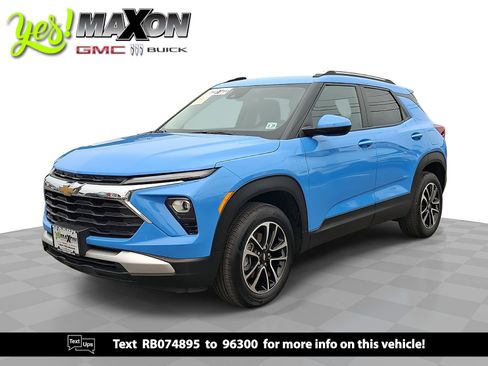Certified 2024 Chevrolet TrailBlazer LT w/ LT Cold Weather Package AWD/4WD image 1