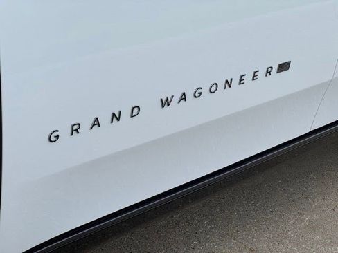 New 2026 Jeep Grand Wagoneer Limited AWD/4WD image 40