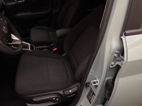 New 2026 Hyundai Venue SE FWD image 11