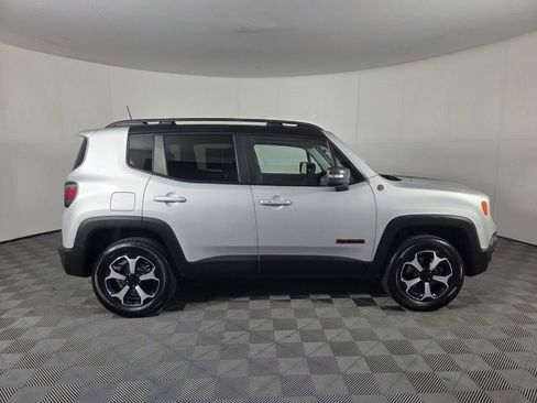 Used 2020 Jeep Renegade Trailhawk w/ UConnect 8.4 Nav Group AWD/4WD image 4