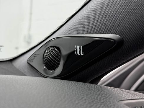 Used 2019 Toyota Avalon Touring image 28