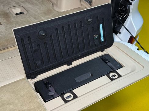 Used 2013 Lexus LX 570 4WD image 14