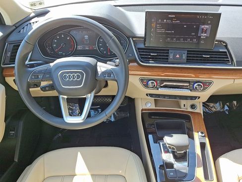 Certified 2023 Audi Q5 Premium w/ Convenience Package AWD/4WD image 12