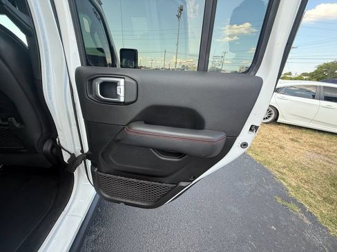 Used 2020 Jeep Wrangler Unlimited Rubicon AWD/4WD image 20