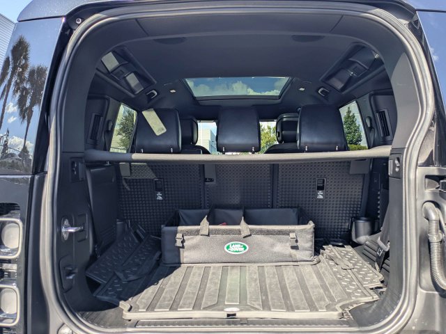 Used 2020 Land Rover Defender 110 X AWD/4WD image 13