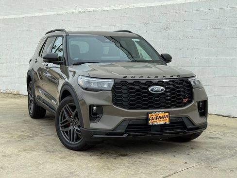 New 2026 Ford Explorer ST w/ Sun And Sound Package image 2
