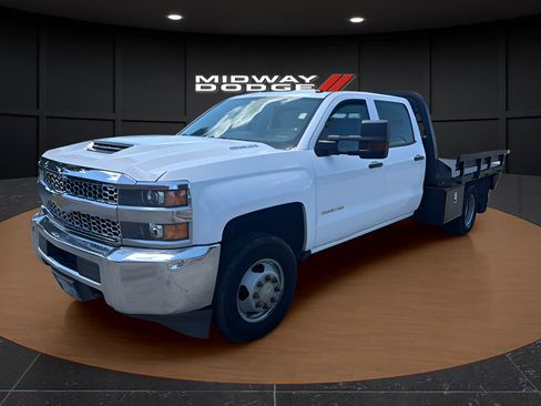 Used 2019 Chevrolet Silverado 3500 W/T w/ WT Convenience Package AWD/4WD image 2