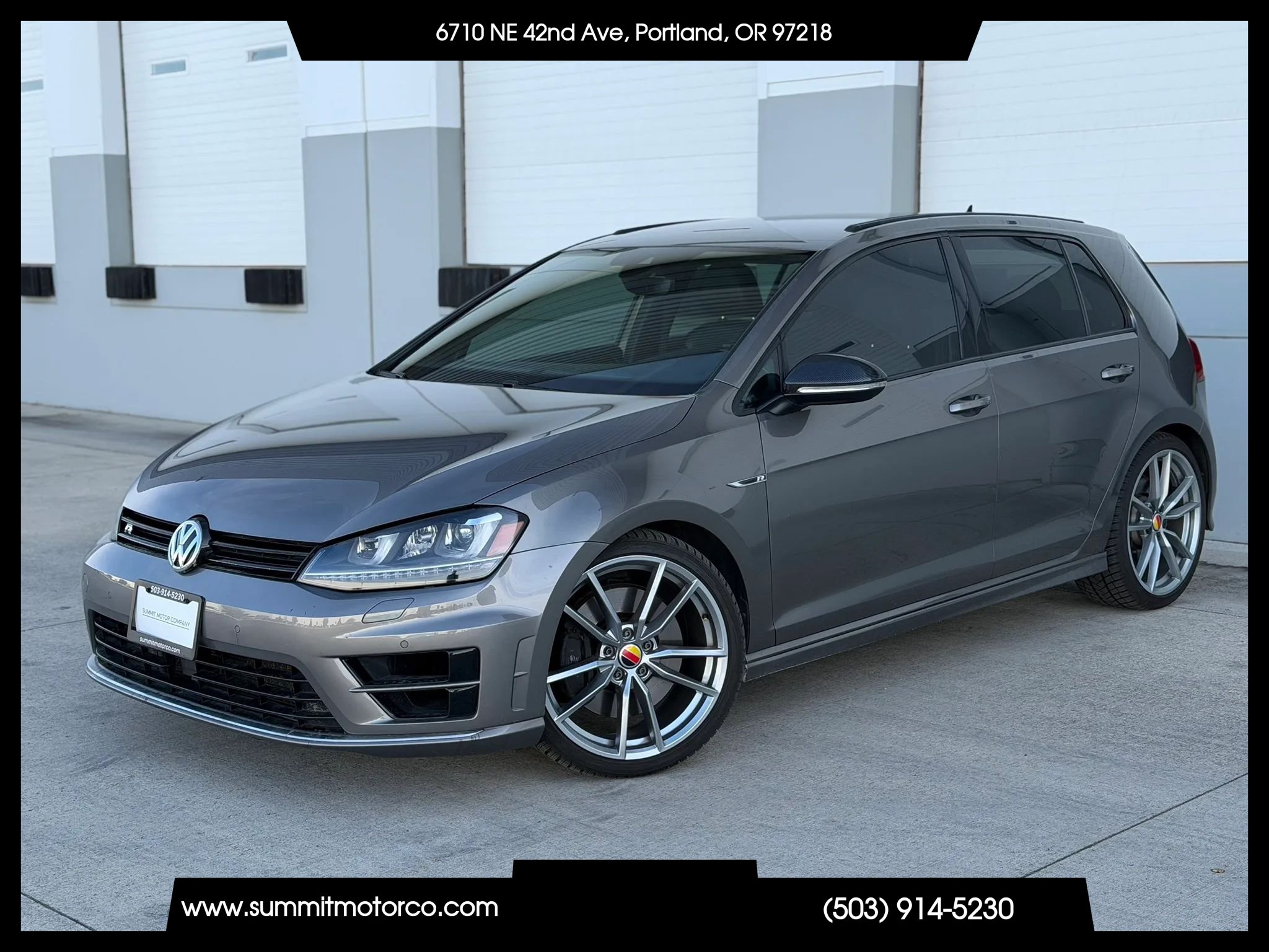 Used 2017 Volkswagen Golf R 4-Door AWD/4WD image 1