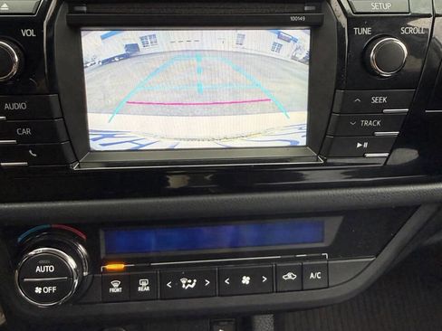 Used 2014 Toyota Corolla S image 18