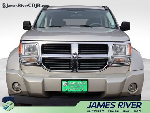 Used 2008 Dodge Nitro SXT image 7