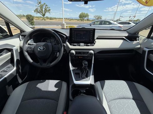 Used 2019 Toyota RAV4 XLE w/ Convenience Package FWD image 30