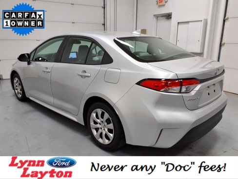 Used 2023 Toyota Corolla LE image 5