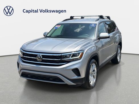 Certified 2023 Volkswagen Atlas SE FWD image 1