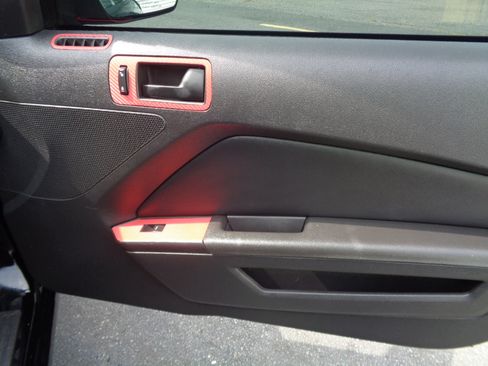 Used 2014 Ford Mustang GT image 24