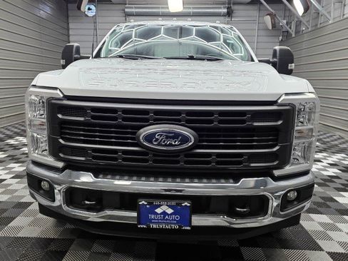 Used 2023 Ford F250 XL w/ XL Chrome Package RWD image 2