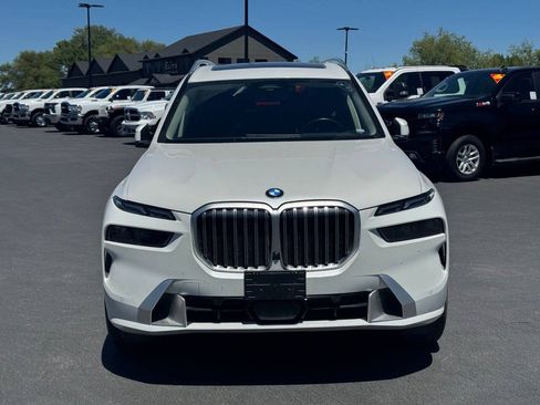 Used 2026 BMW X7 xDrive40i AWD/4WD image 2