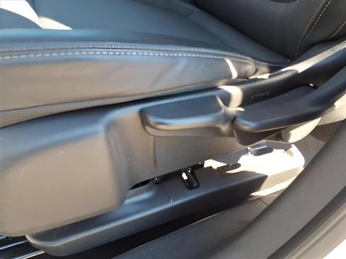 Used 2023 Buick Encore GX Preferred FWD image 23