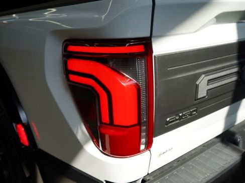 Used 2025 Ford F150 Raptor AWD/4WD image 74