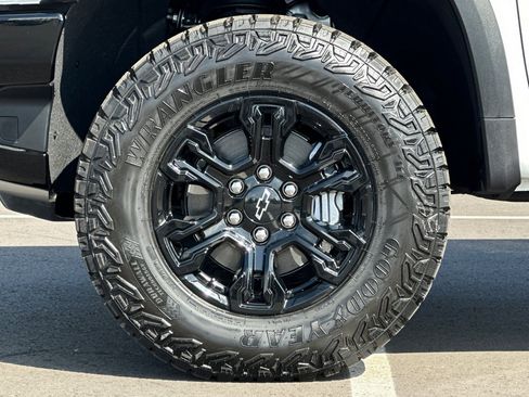 New 2026 Chevrolet Silverado 1500 ZR2 w/ LPO, Dark Essentials Package image 25