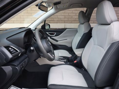 Used 2021 Subaru Forester AWD/4WD image 14