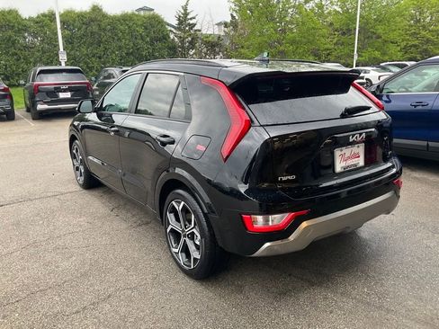 New 2025 Kia Niro EX Touring image 6