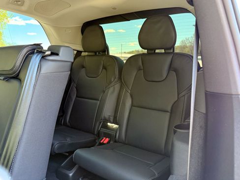 Used 2025 Volvo XC90 T8 Ultra w/ Protection Package AWD/4WD image 20