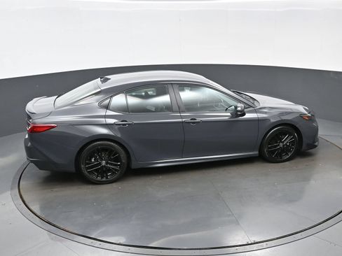 Used 2025 Toyota Camry SE FWD image 42