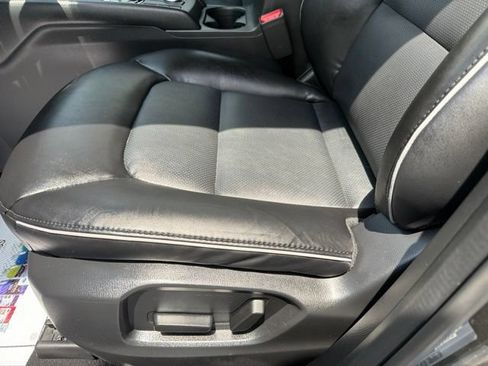 Used 2025 MAZDA CX-5 AWD 2.5 S w/ Select Package image 28