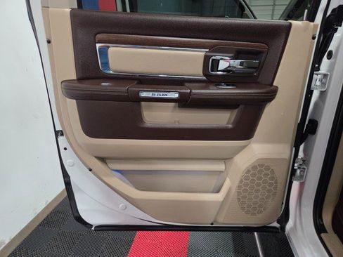 Used 2015 RAM 3500 Laramie image 34