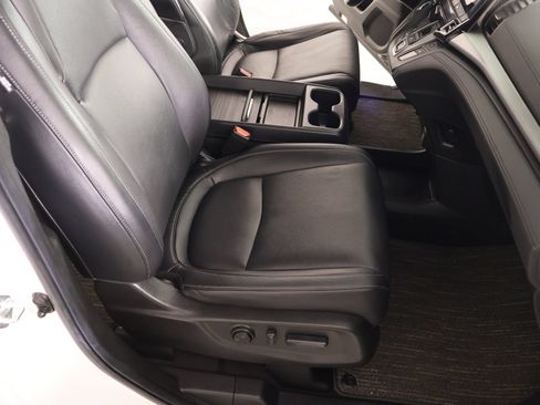 Used 2024 Honda Odyssey EX-L image 13