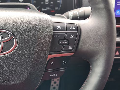 Used 2025 Toyota Camry XSE image 34