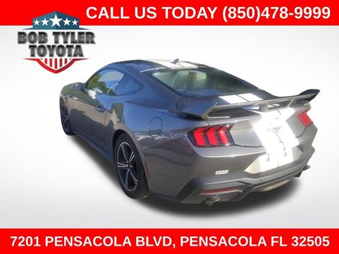 Used 2025 Ford Mustang Coupe RWD image 1