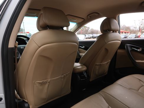 Used 2016 Hyundai Azera 4dr Sdn image 34