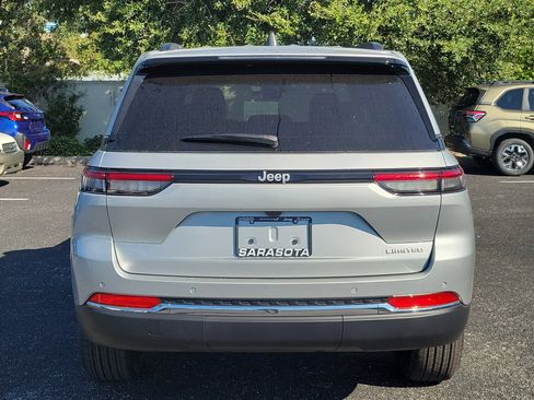 New 2025 Jeep Grand Cherokee Limited image 4