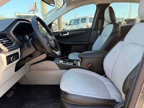 New 2026 Ford Escape Platinum w/ Premium Technology Package image 21