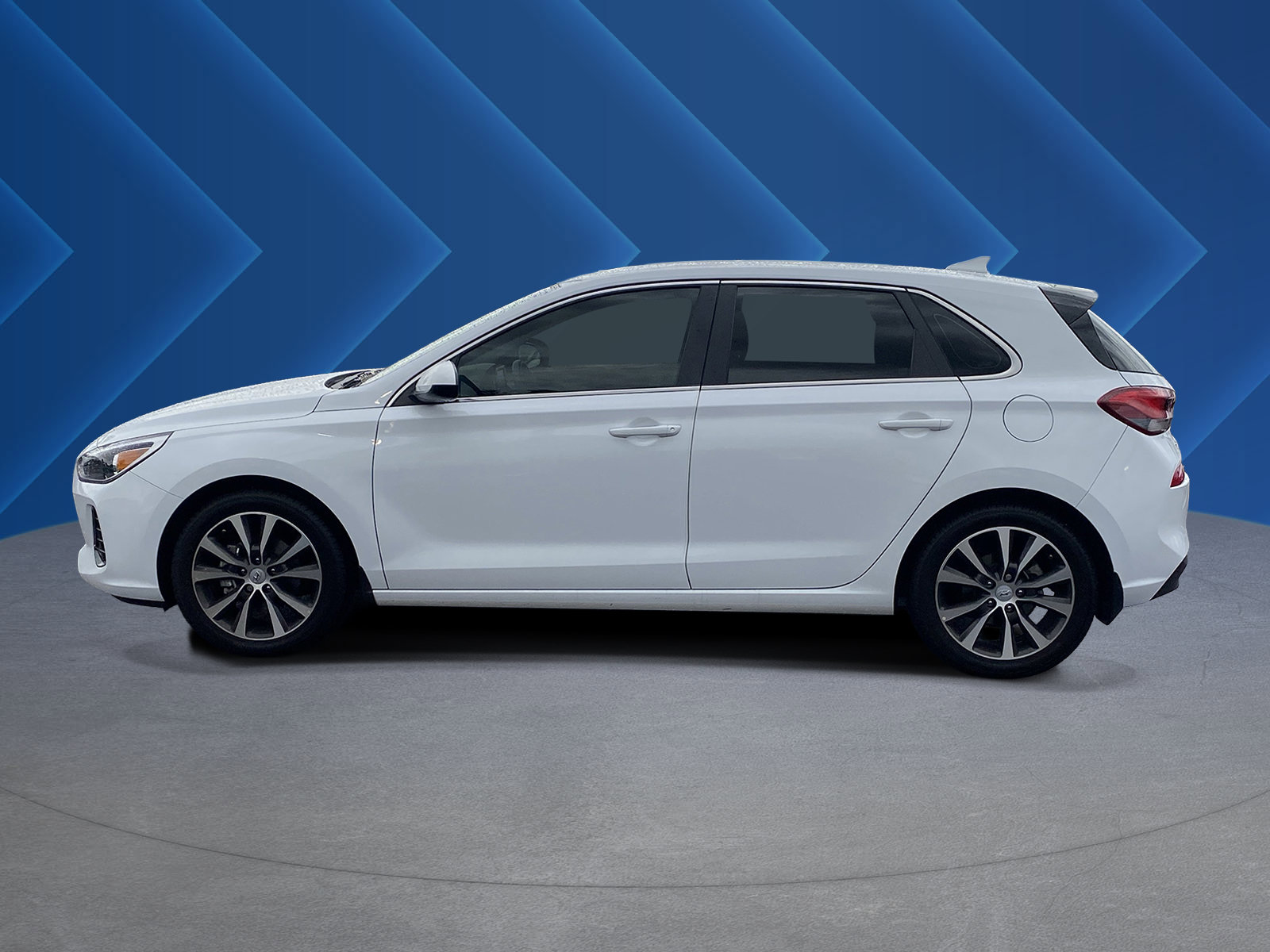 Used 2019 Hyundai Elantra GT FWD image 6