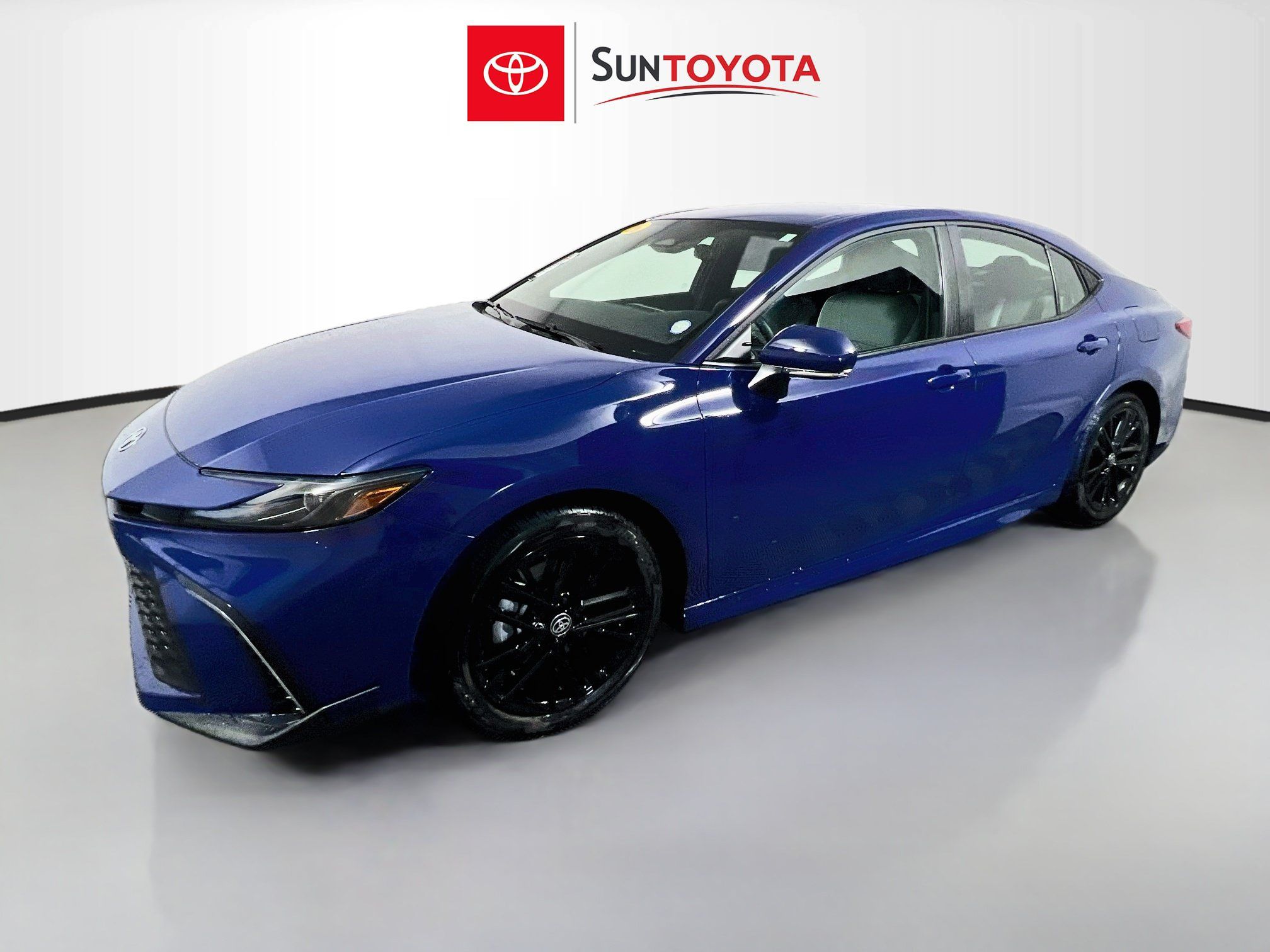 Used 2026 Toyota Camry SE FWD image 9