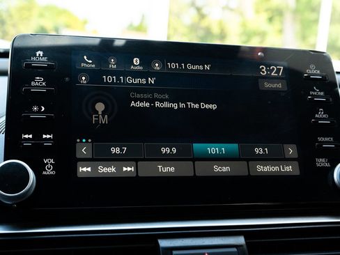 Used 2018 Honda Accord Sport image 23