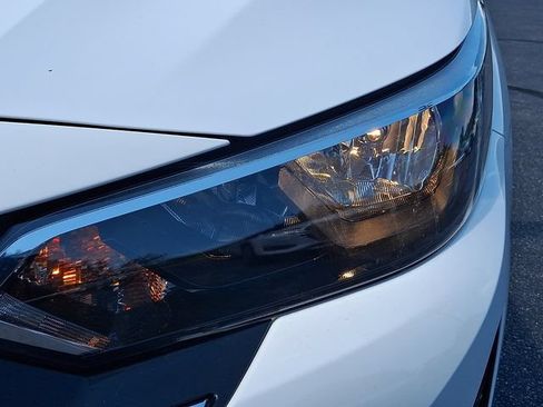 Used 2025 Nissan Sentra SV FWD image 10