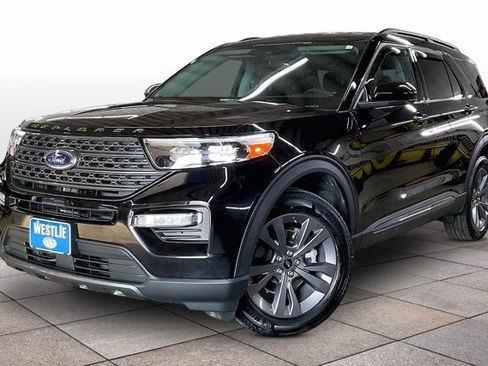 Certified 2024 Ford Explorer XLT w/ Equipment Group 202A AWD/4WD image 4