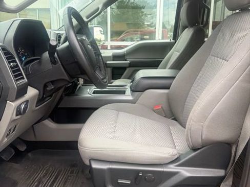 Used 2019 Ford F150 XLT w/ Equipment Group 302A Luxury AWD/4WD image 4