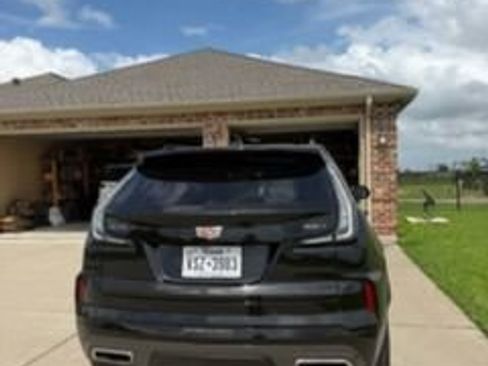 Used 2025 Cadillac XT4 Sport FWD image 8