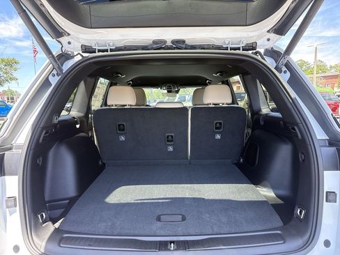 New 2026 Jeep Grand Cherokee Limited RWD image 31